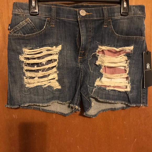 Rock & Republic - denim shorts. Never worn. Tag on - Picture 1 of 1